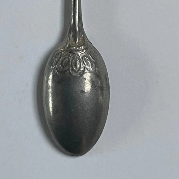 Pewter Baby Spoon Set of 2 Silver Dragon Handle Home Decor Kitchen Dining - Picture 8 of 10